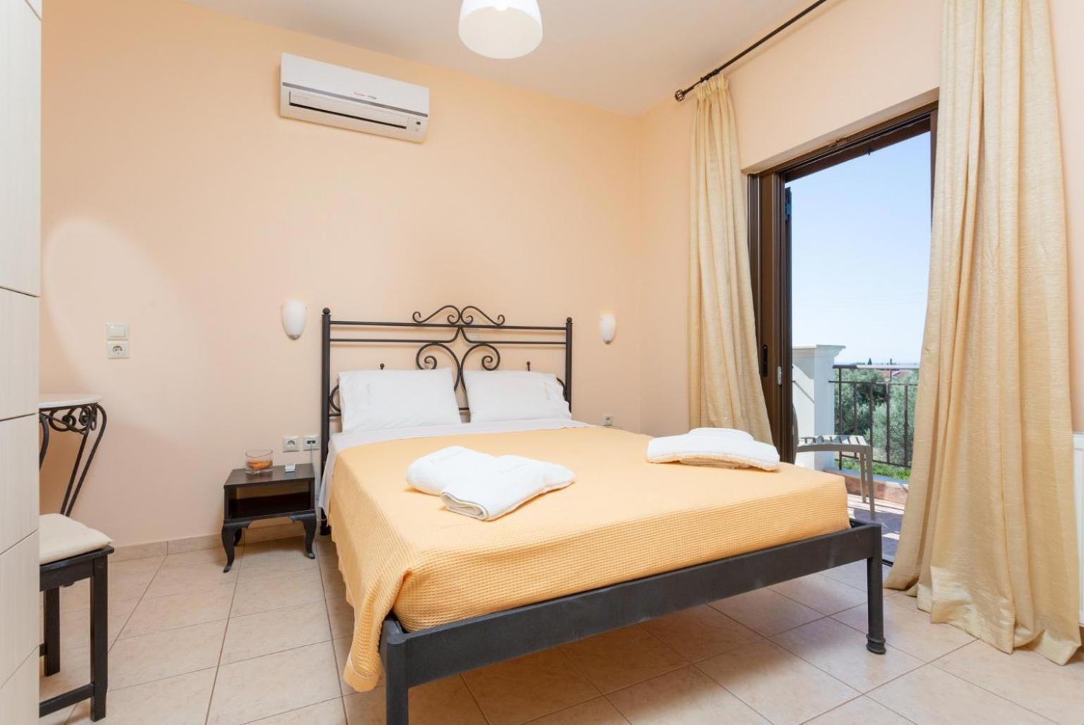 Villa Eufrosini Свороната Екстериор снимка