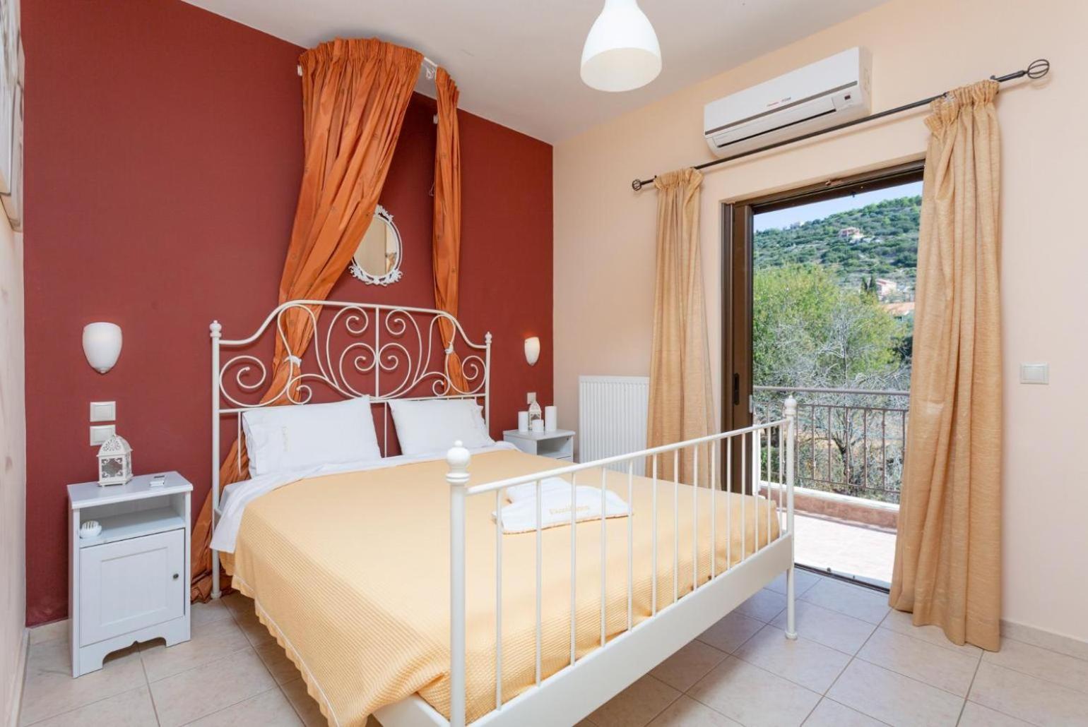 Villa Eufrosini Свороната Екстериор снимка