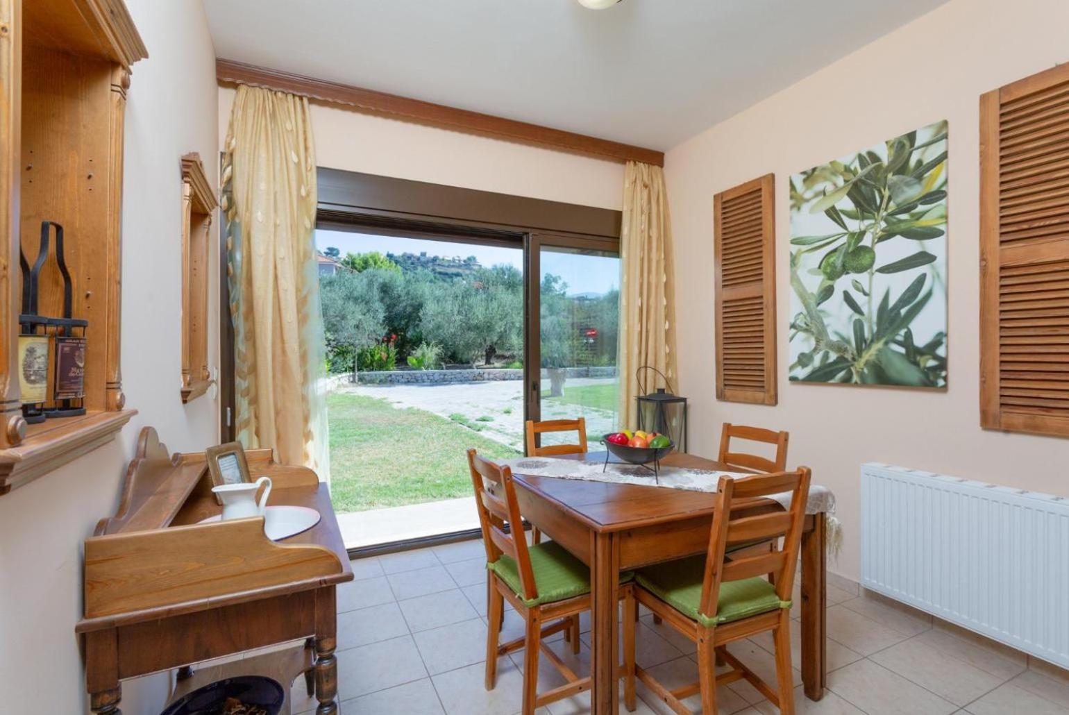 Villa Eufrosini Свороната Екстериор снимка
